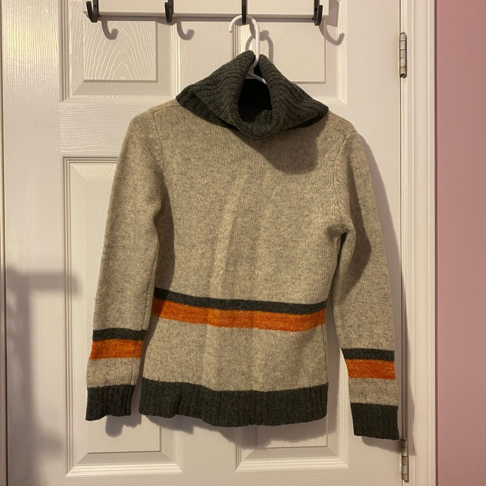 Wool sweater XS